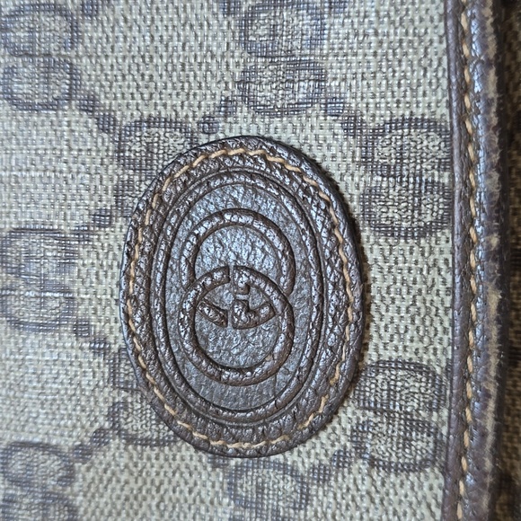 Authentic Gucci Monogram Canvas Purse - Picture 2 of 11